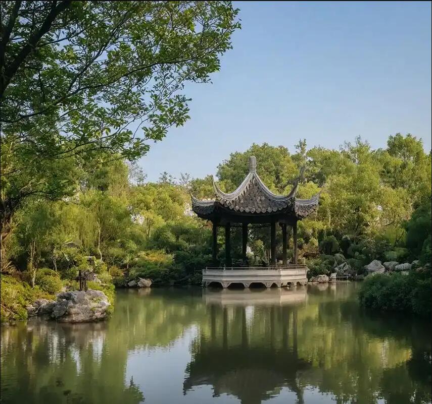 漳州芗城听露餐饮有限公司